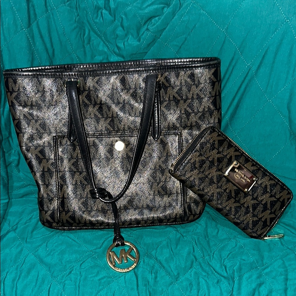 Michael Kors Black and Brown purse with Wallet